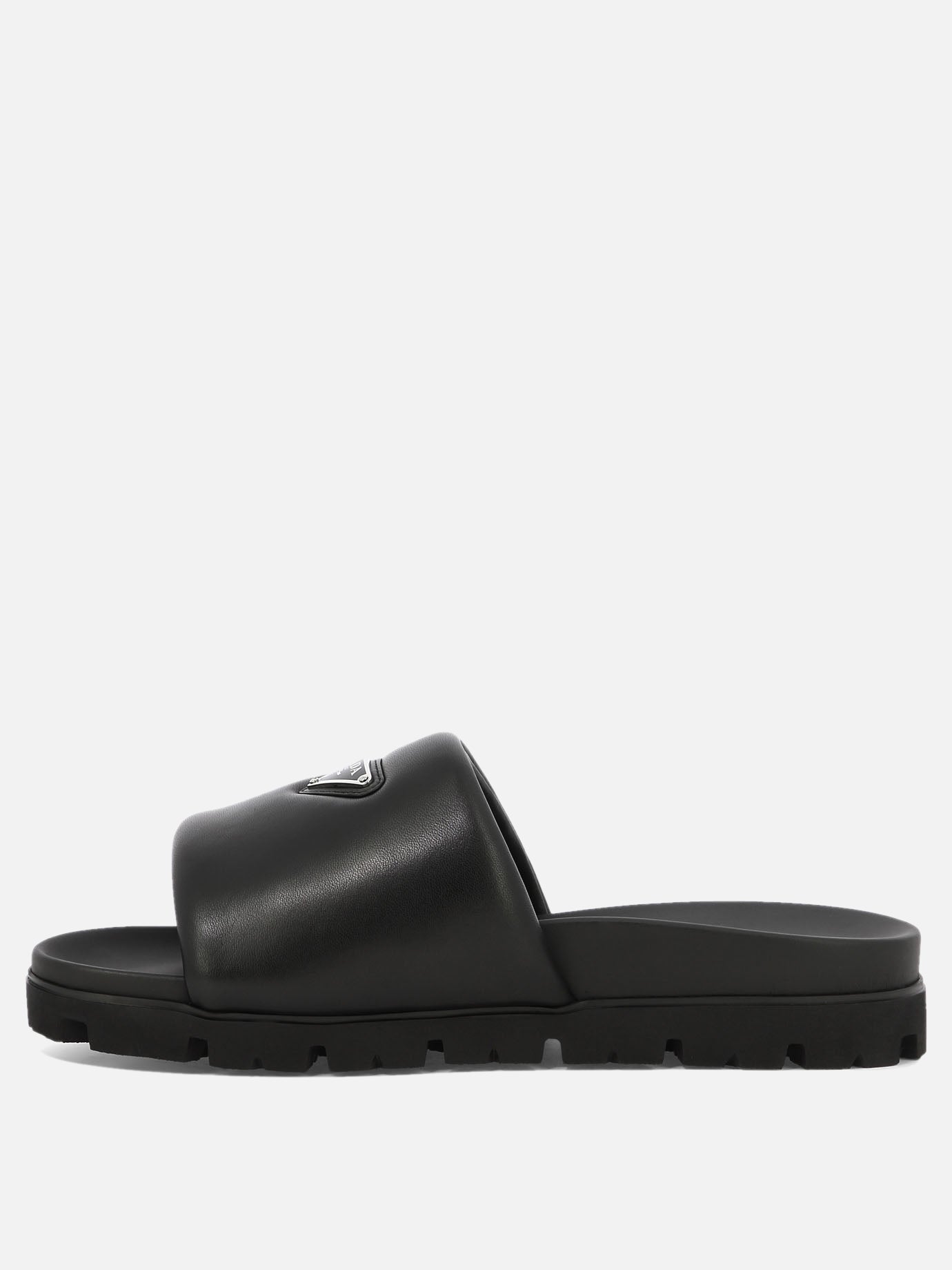 Padded nappa leather slides