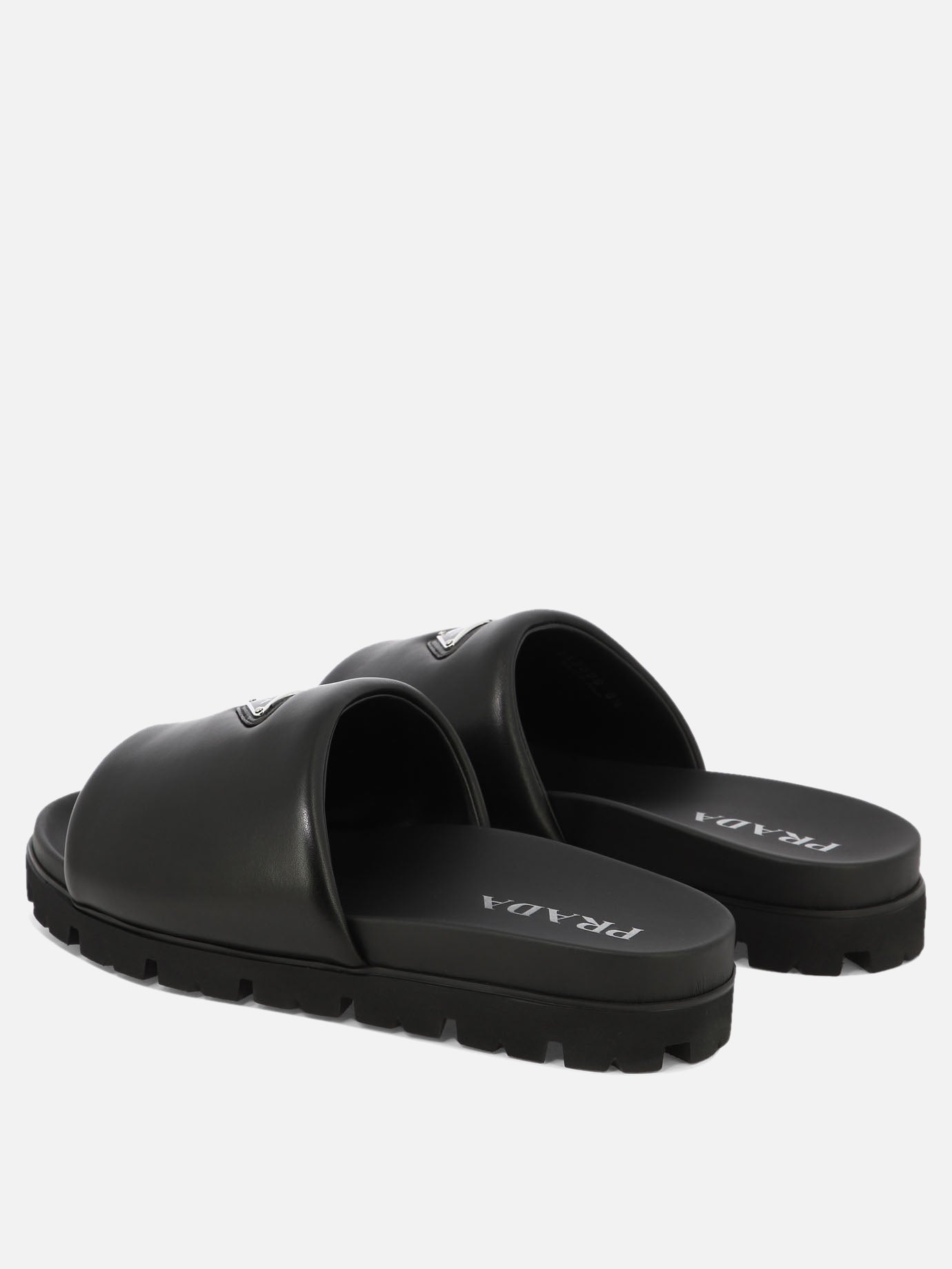 Padded nappa leather slides