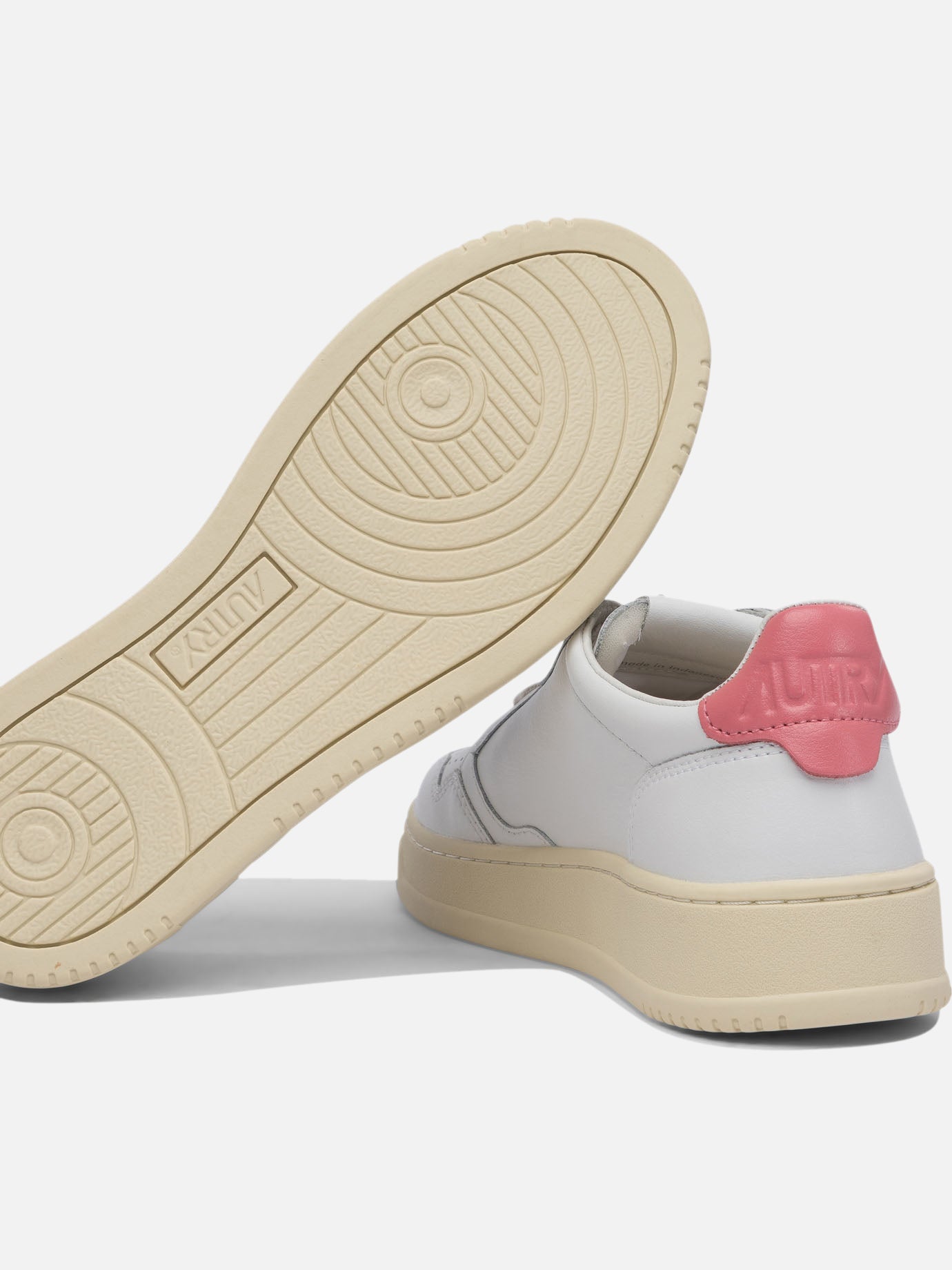 Autry "Medalist Low" sneakers White