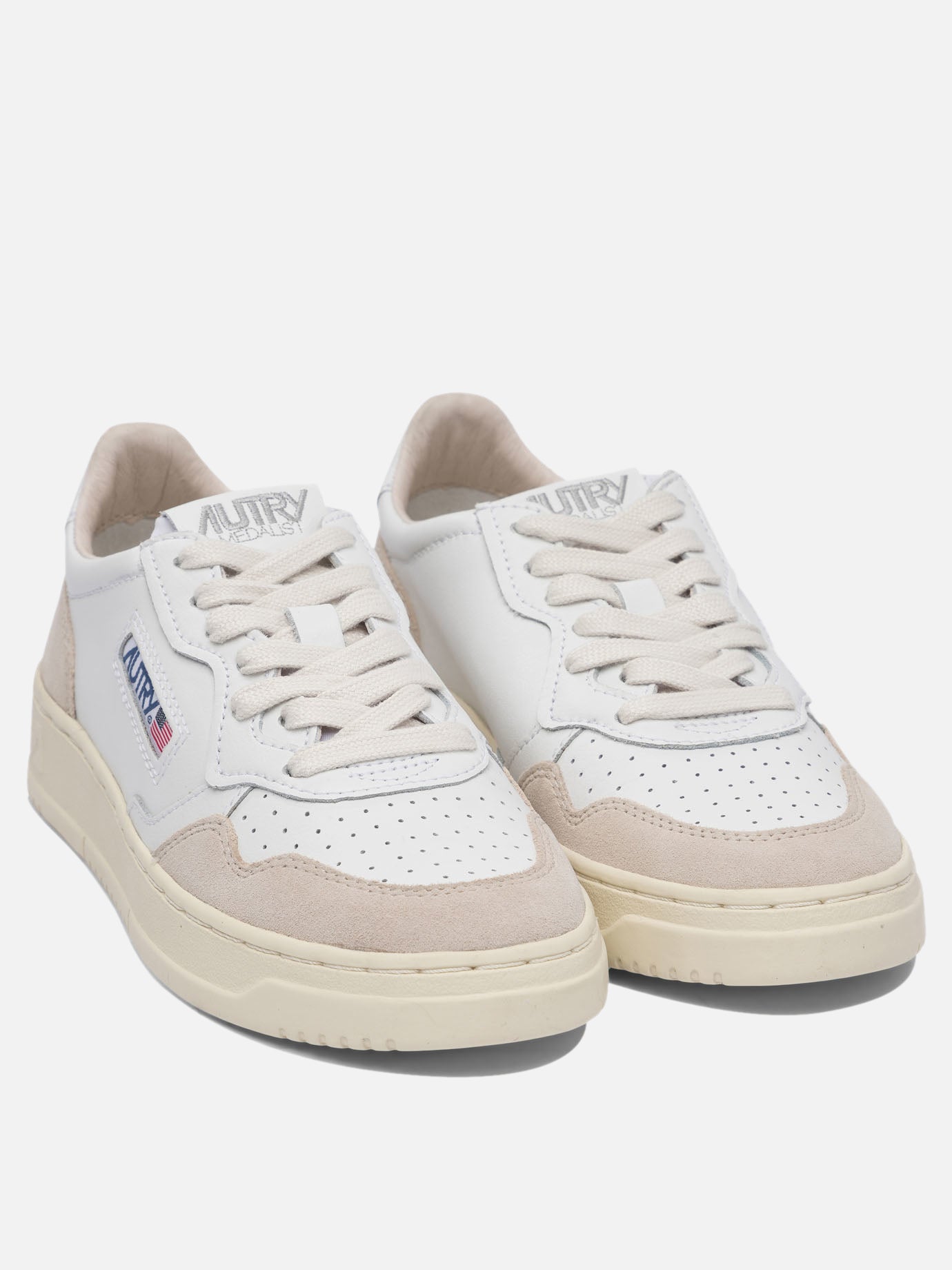 Low top sneakers 100% cow leather - 100% rubber  White - Autry Women | PDP | VIETTI Online Store | Zoom-Modal_2
