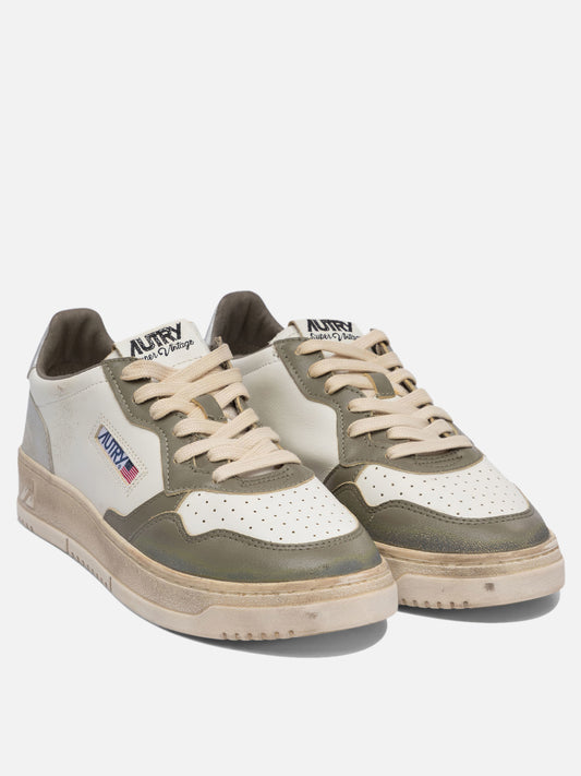 Low top sneakers 100% cow leather - 100% rubber  Green - Autry Men | PLP | VIETTI Online Store | 2
