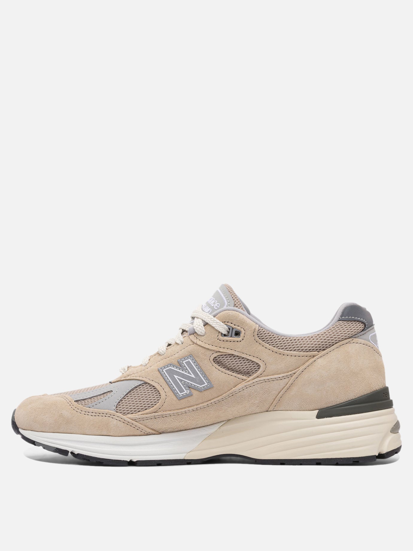 Low top sneakers 90% suede 10% mesh - 100% rubber  Beige - New Balance Men | PDP | VIETTI Online Store | Zoom-Modal_3
