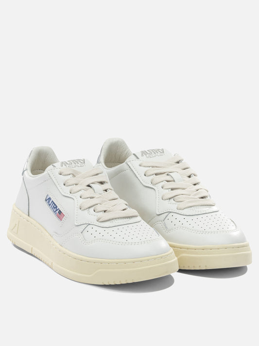 Low top sneakers 100% leather - 100% rubber  White - Autry Women | PDP | VIETTI Online Store | 2
