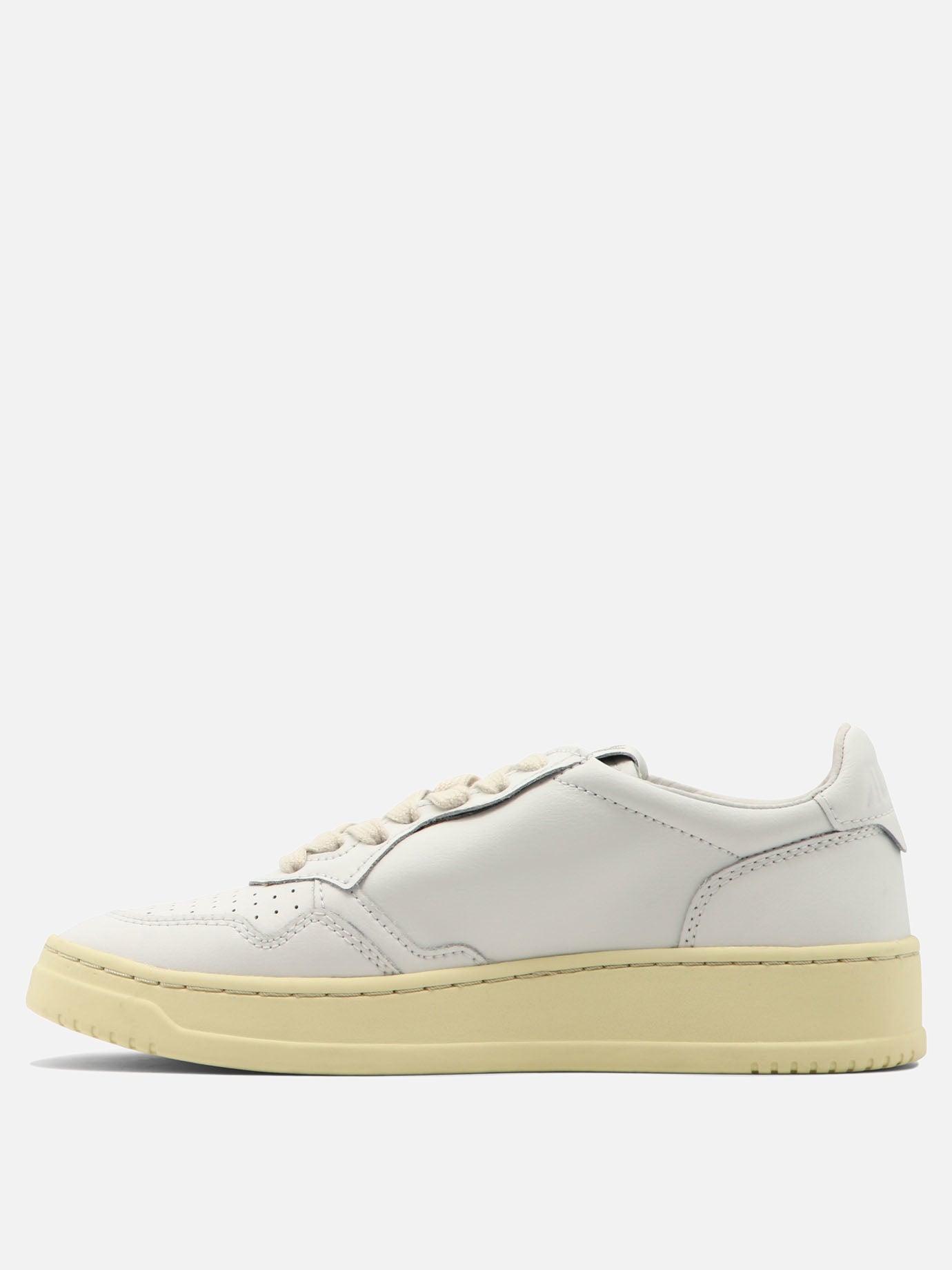 Low top sneakers 100% cow leather - 100% rubber  White - Autry Women | PDP | VIETTI Online Store | thumbnail_3