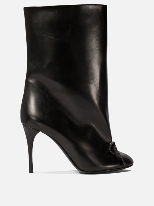 "Décolleté" ankle boots