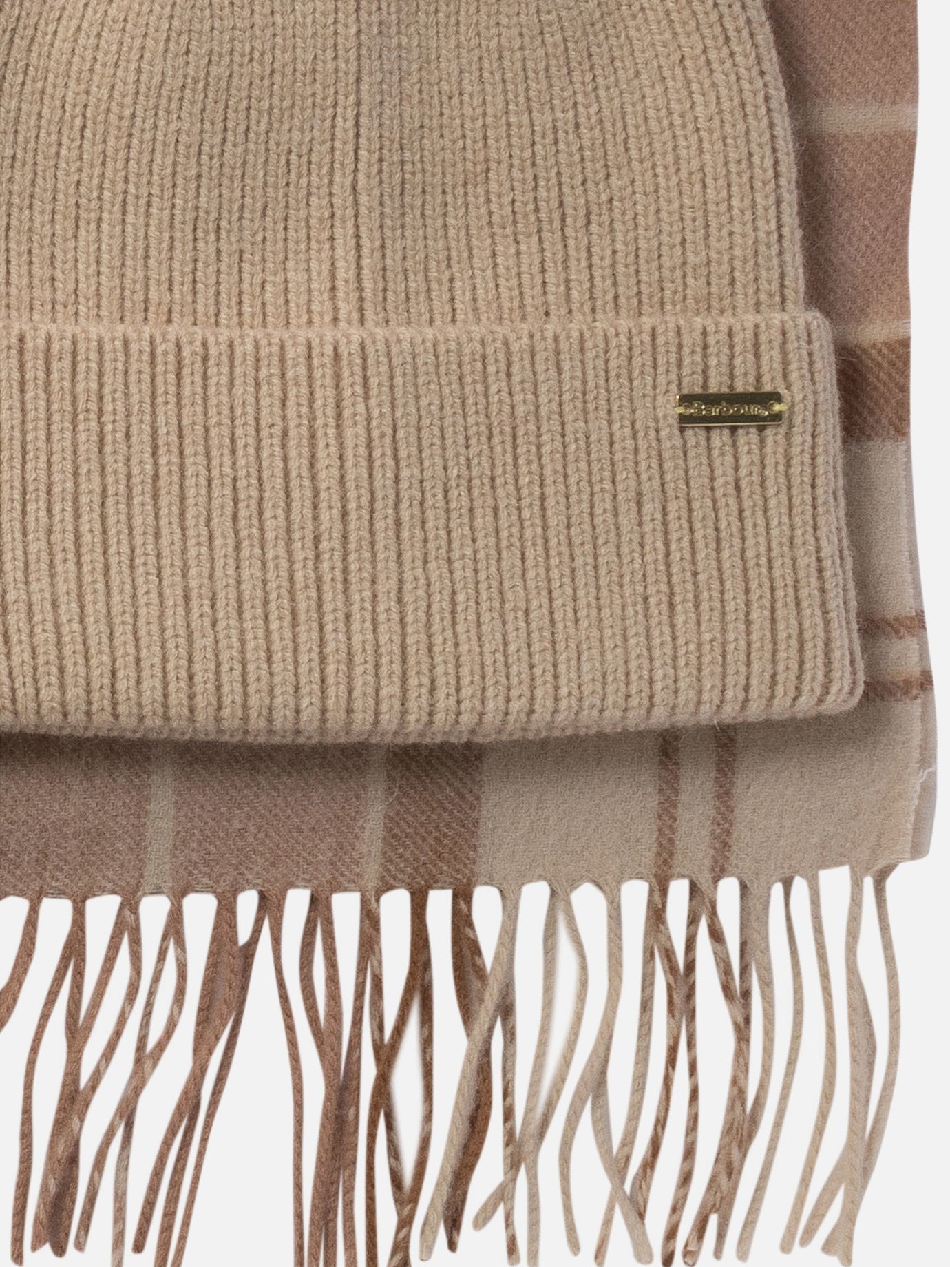 Barbour "Aubrey" scarf and beanie gift set Beige