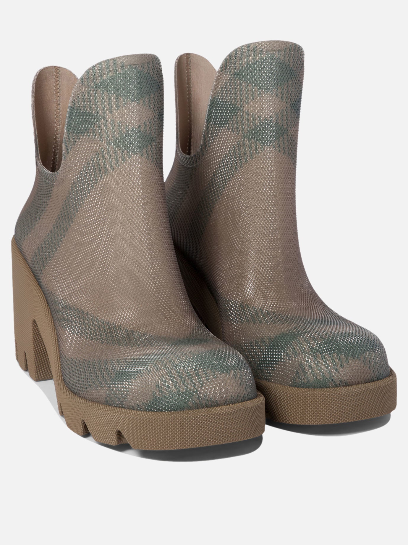 "Marsh Check" rain boots