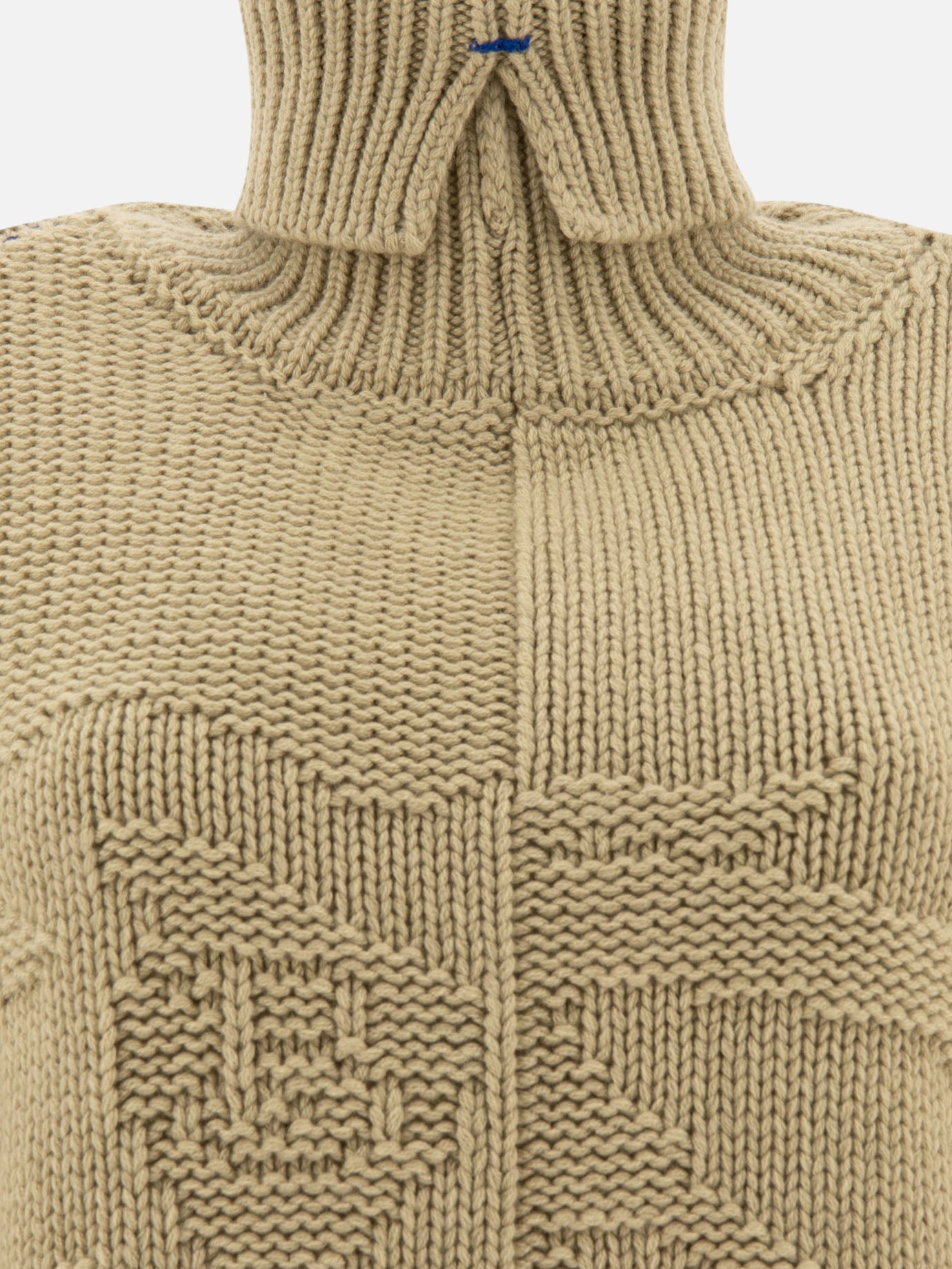 Cashmere sweater with EKD