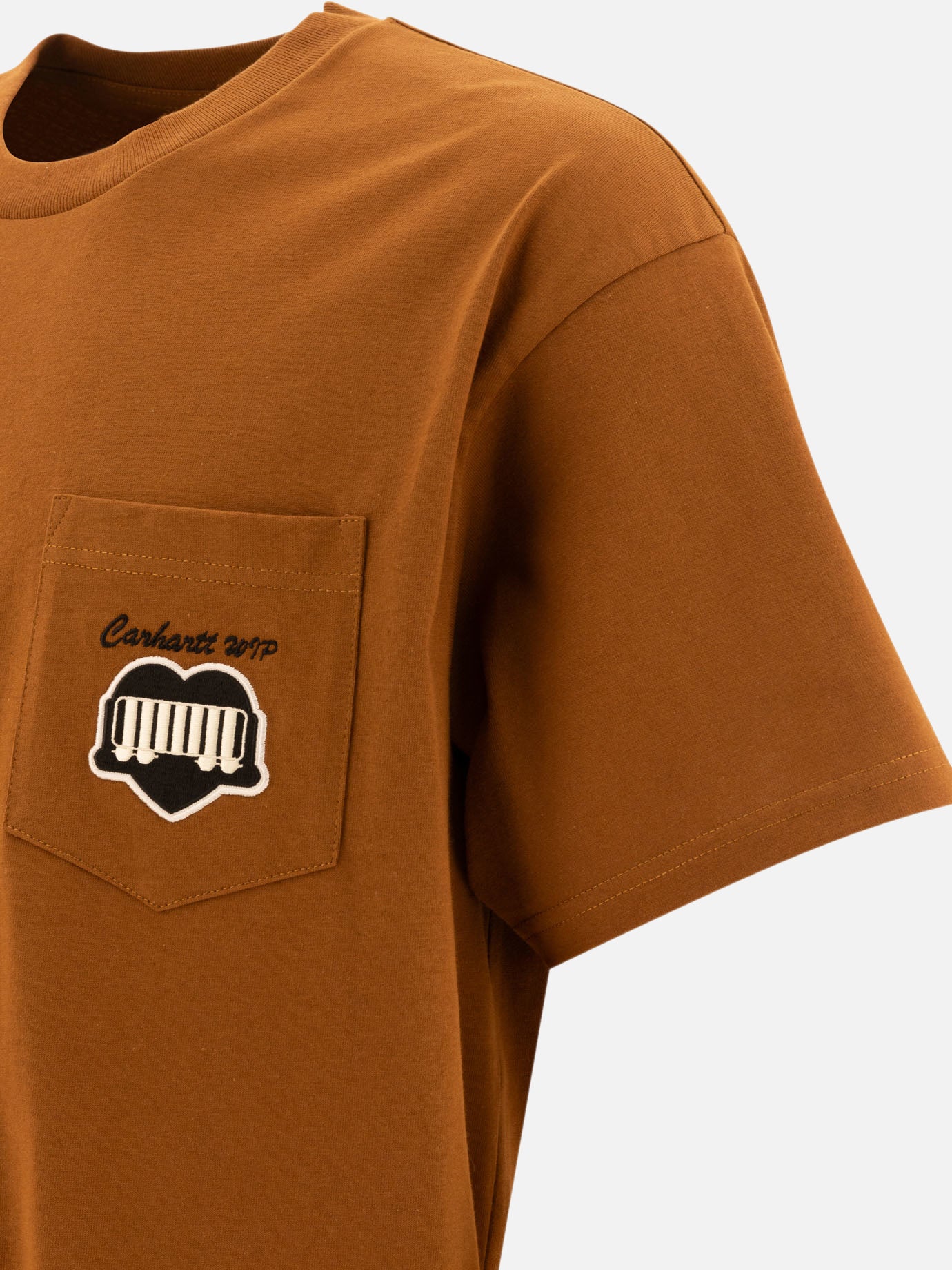 "Heart Train Pocket" t-shirt