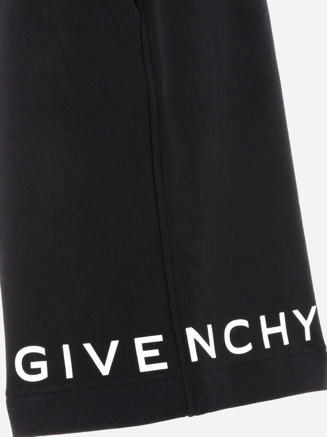 "GIVENCHY Archetype" shorts