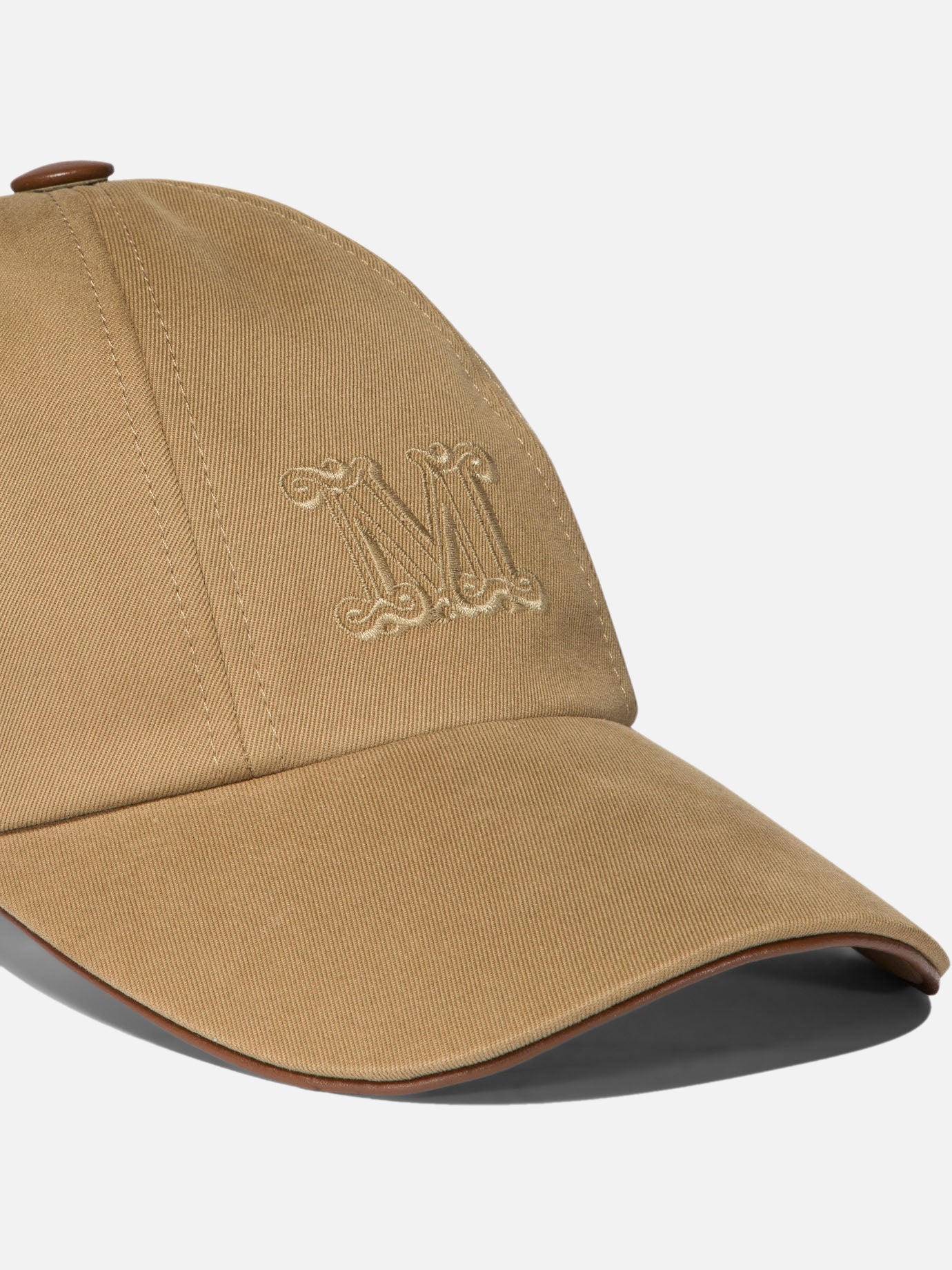 "Rienza" cap