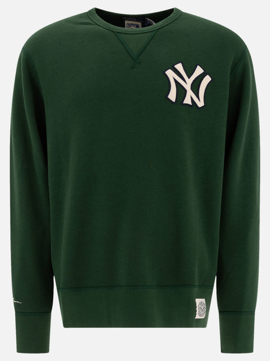 "Yankees" sweatshirt