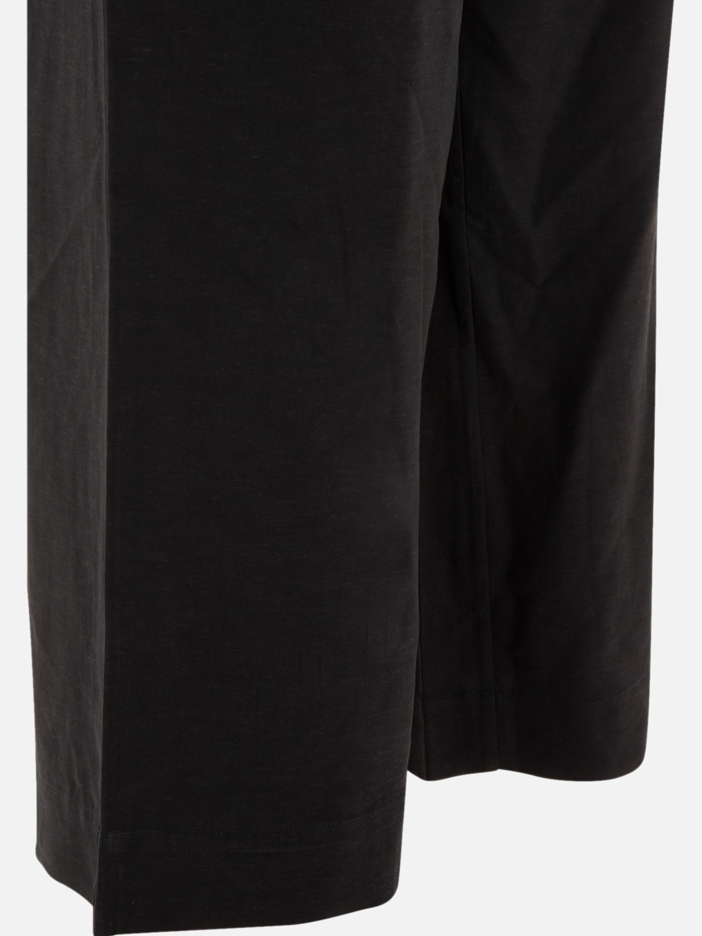 Toteme Wide leg trousers in fluid viscose and linen Black