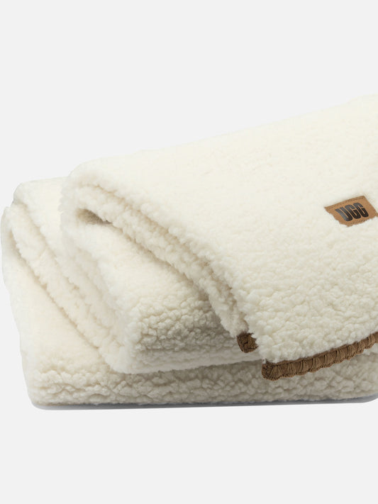 Classic scarves 100% polyester  White - Ugg Women | PLP | VIETTI Online Store | 2
