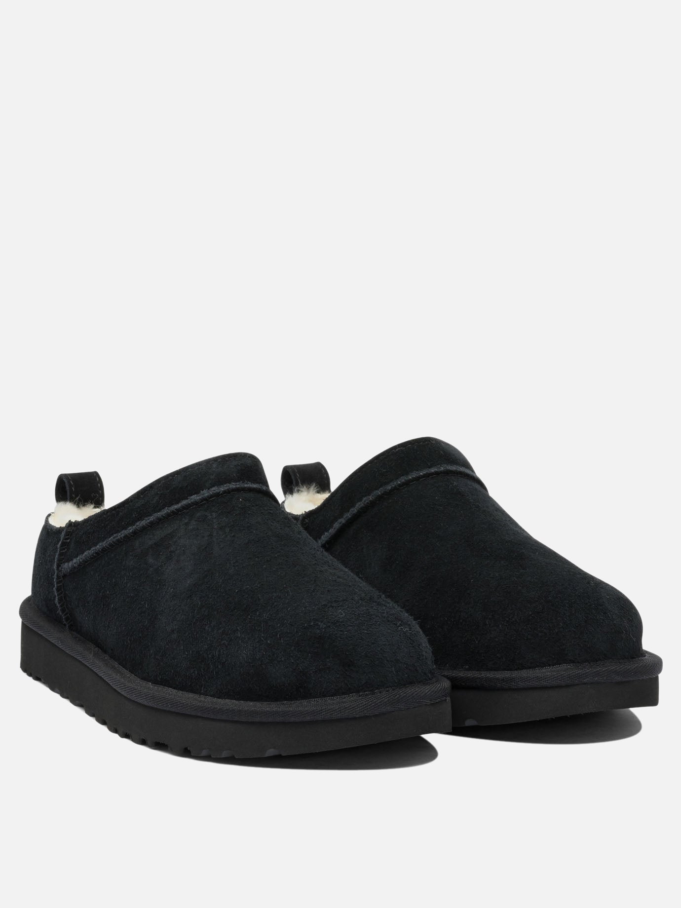 Pull-on boots 100% suede - 100% rubber  Black - Ugg Women | PDP | VIETTI Online Store | Zoom-Modal_2
